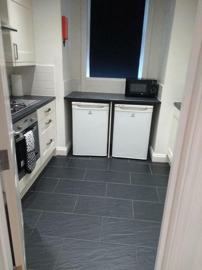 Clifton Apartment Luton  Buitenkant foto